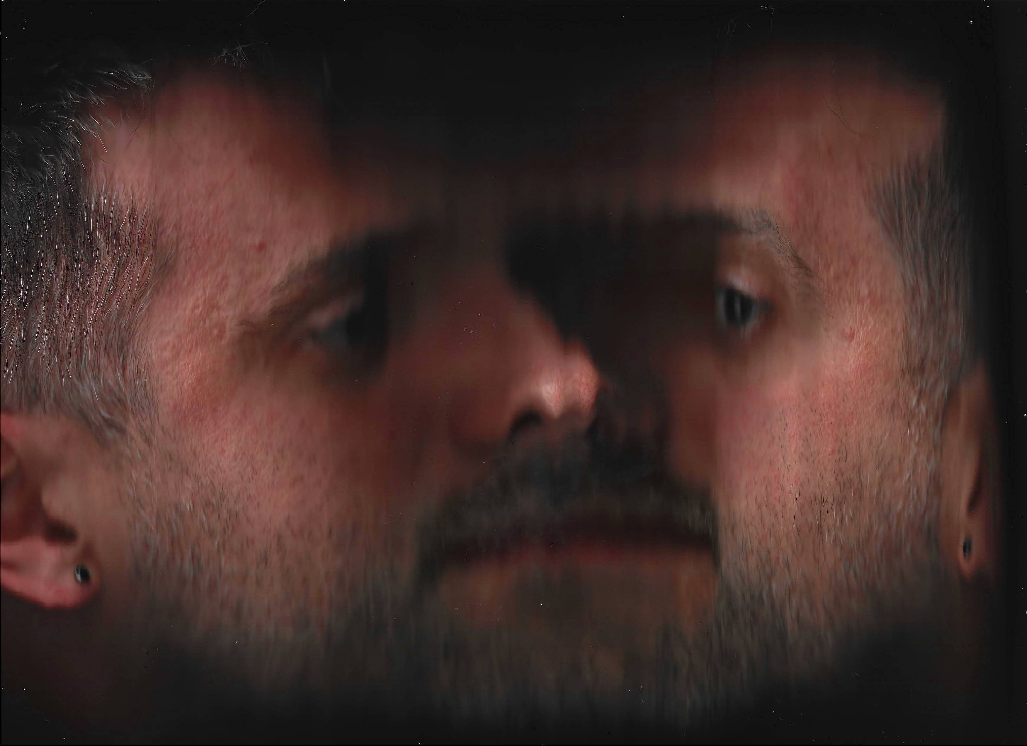 Face 2